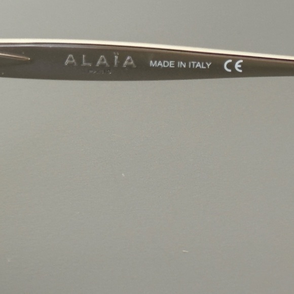 Azzedine Alaia AA0038S Sunglasses - Picture 8 of 12